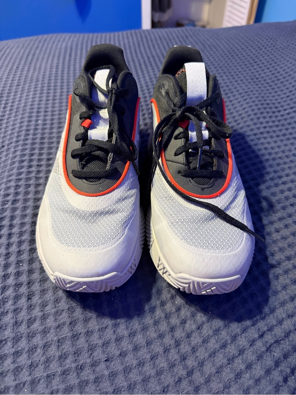 Boys White and Black basketball Sneakers with Red Trim